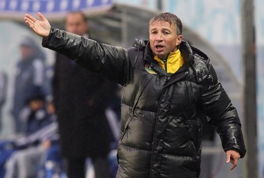 Dan Petrescu ii SOCHEAZA pe rusi: Sunt norocos ca n-am fost dat afara! Ce spune despre oferta de la Chelsea:
