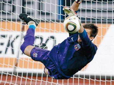 Galata il ajuta pe Tatarusanu sa ajunga la Lazio! Cum poate ramane Steaua fara omul care a calificat-o in Europa!