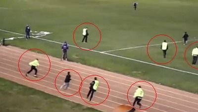 Stewarzii si fanii au jucat Ratele si Vanatorii pe teren! Vezi cursele hilare dupa victoria Argentinei: