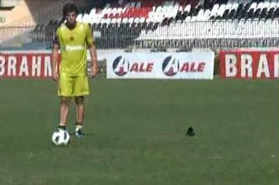 Masina de dat GOLURI din lovituri libere! Cate goluri a dat la antrenament Juninho Pernambucano! VIDEO