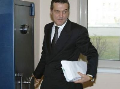 Armata a iesit la ATAC! Comunicatul care il pune la ZID pe Becali! Care este situatia reala a stadionului Ghencea!