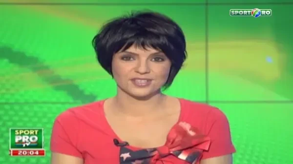 Stelistii i-au dedicat victoria din primul amical al verii lui Becali - sambata e ziua lui. Becali n-a fost la meci. A venit insa un mare fan al lui. Avea tatuat pe gat numele patronul Stelei. AMBIANTA < cadre meci 230611> "uite-l ma pe becali