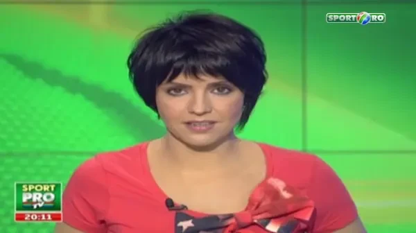 Doua surori au fost excluse de la Mondialul de fotbal fete pe motiv ca sunt FRATI! :)) Poveste incredibila cu surorile-barbati: