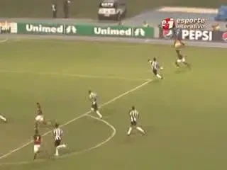 Noua bijuterie cu care Ronaldinho i-a isterizat pe fanii lui Flamengo! VIDEO: