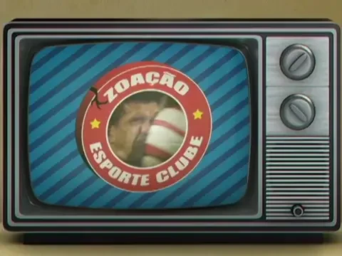 Arbitru facut GROGGY de o degajare: I-au dat-o bine. Drept in fata! ! Cum au ras comentatorii :))