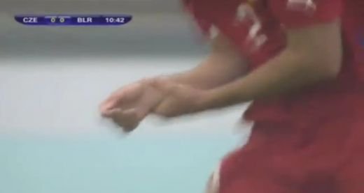 Nu l-au lasat sa puna mana pe finala mica! Cel mai ghinionist jucator de la U21 si-a facut ZOB mana!