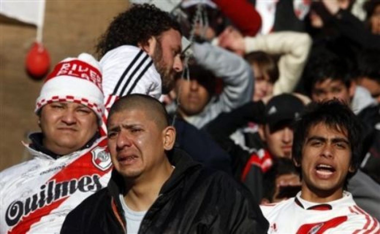VIDEO & FOTO: Don't cry for me, Argentina! River a retrogradat pentru prima oara in 110 ani! River Plate 1-1 Belgrano _6