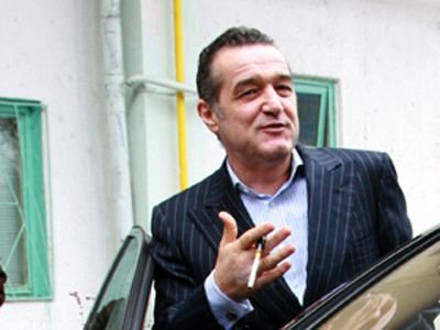 Becali isi face echipa mult VISATA! Inca PATRU transferuri rezolvate! Ajunge Steaua anul asta in Liga?