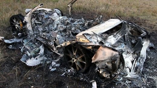 FOTO / RAZBUNARE? Patronul unei echipe si-a gasit Ferrari-ul de 370.000 de euro ARS la cativa kilometri de casa!_3