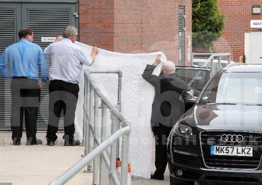 FOTO / Asta e cel mai mare secret al lui Ferguson! Angajatii sai au comis-o! Vezi ce super jucator a facut vizita medicala la Manchester United!