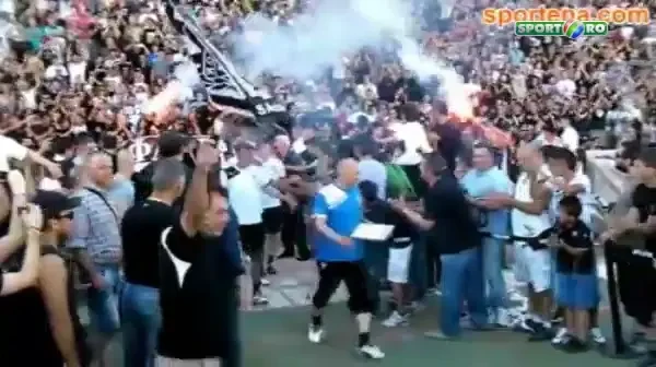 Boloni, purtat pe brate la PAOK! 10.000 de fani au facut o atmosfera incredibila la primul antrenament!