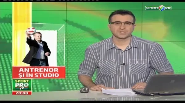 FOARTE TARE! Dorinel a dat indicatii fotografilor UEFA: a vrut sa se asigure ca e fotogenic :)