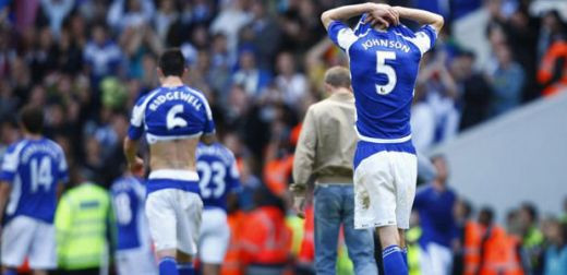 E miliardar, si-a luat echipa in Premier League si a dus-o in Europa, dar incheie sezonul in CATUSE