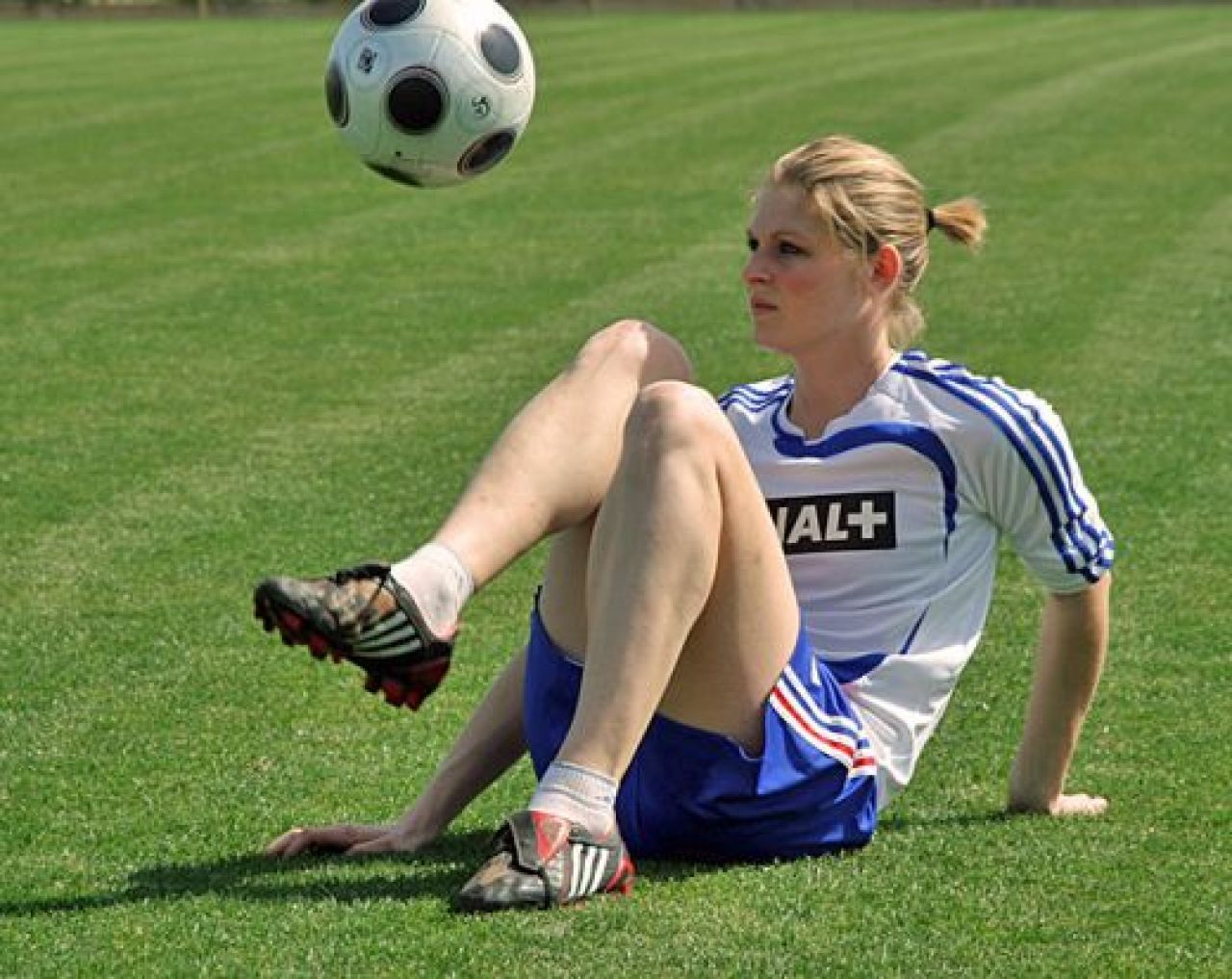 Cele mai sexy 10 FUNDASE si INAINTASE de la Mondialul feminin! FOTO:_6