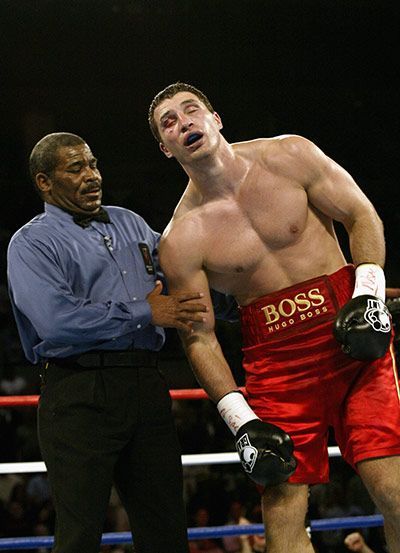Doar 3 oameni au reusit sa il invinga pe Klitschko in 16 ani de box! REGULILE pe care trebuie sa le respecte Haye! FOTO:_6