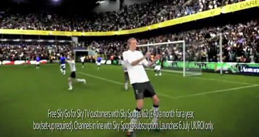 FOARTE TARE! Dupa dansul robotului, Crouch a inventat o noua bucurie nebuna: The fold! Vezi VIDEO