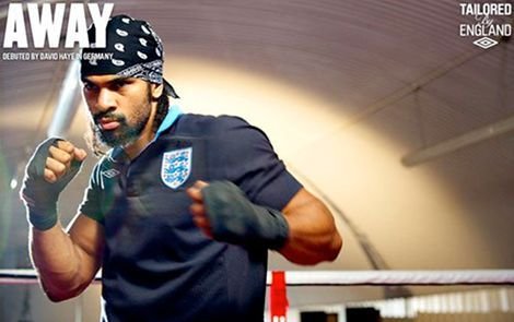 VIDEO! Inainte de super lupta cu Klitschko, Haye promoveaza cel mai URAT echipament pe care nationala Angliei l-a avut vreodata!_8