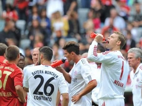 SUPER FOTO! 30.000 de oameni au venit sa vada NOUL Bayern! Neuer, prezentat oficial!_11