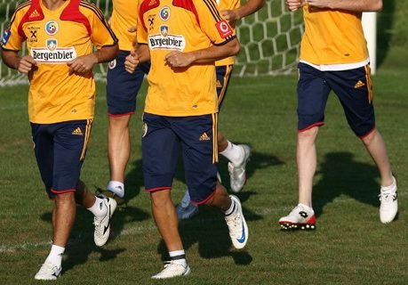 Petrescu vrea doi romani de la nationala sau pleaca! Cine este jucatorul roman pe care joi vrea sa il vada la Kuban cu actele in regula: