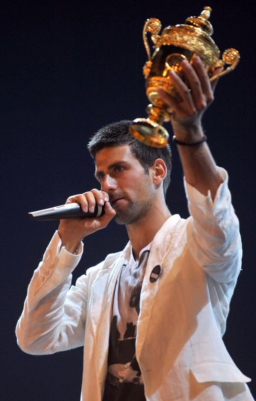 FOTO! Djokovic, EROU national! Sarbii vor sa-i puna chipul pe BANCNOTE dupa victoria de la Wimbledon!_4