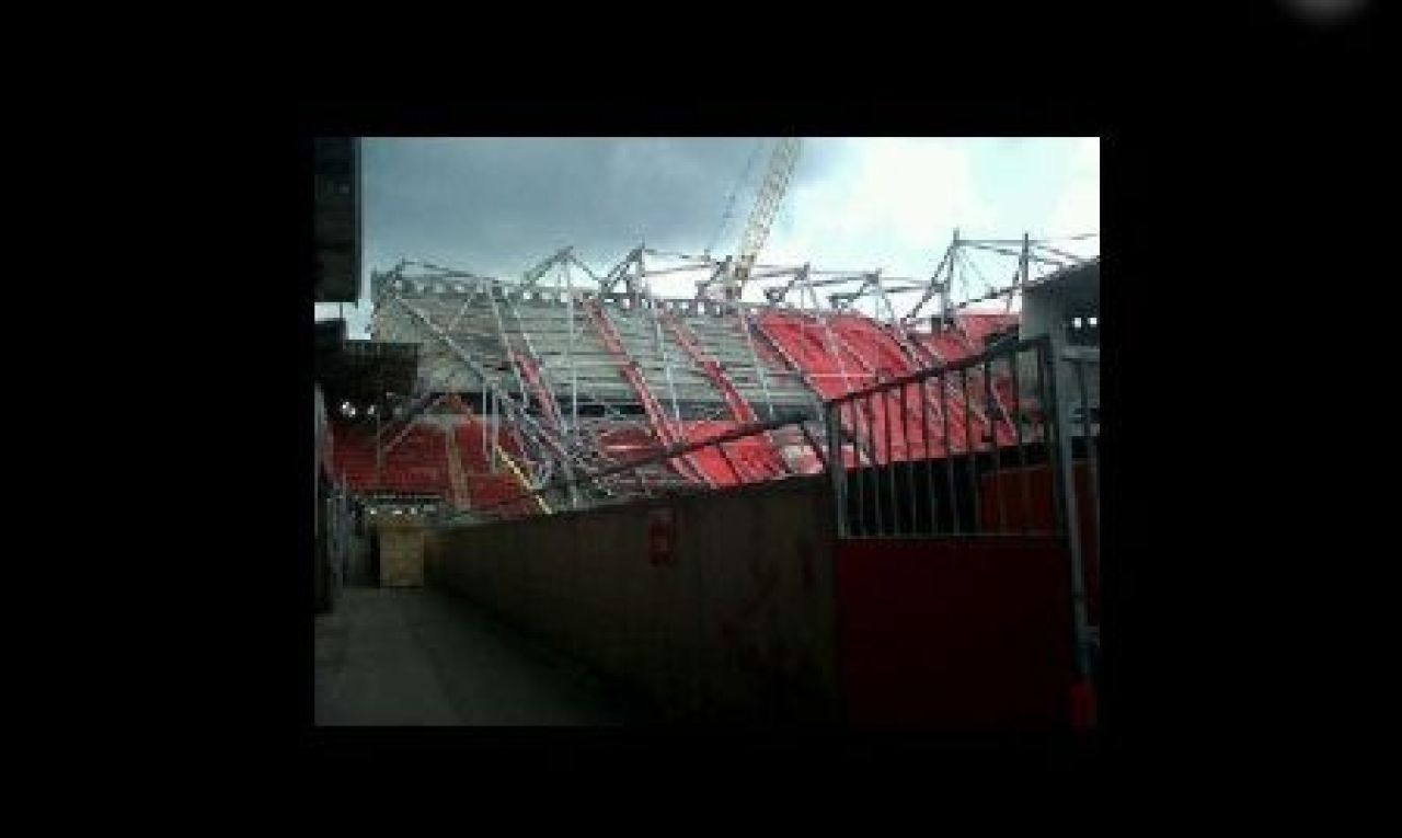 VIDEO! Primul bilant al dezastrului de pe stadionul lui Twente: 14 raniti si cel putin 1 MORT!_6