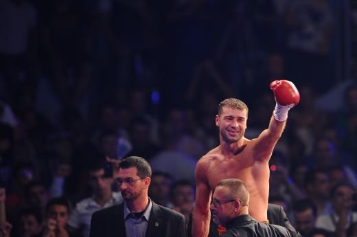 Bute si ProTV au facut KO audientele: s-au uitat mai multi oameni decat la finala Campionatului Mondial!