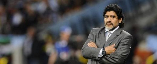Aproape de DRAMA! Maradona a facut ACCIDENT de masina! A intrat intr-un autobuz!