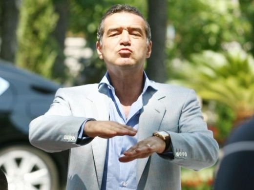 Becali pune tunurile pe Olaroiu! Raspunsul DUR al lui Gigi pentru antrenorul care a adus Cupa la Steaua: