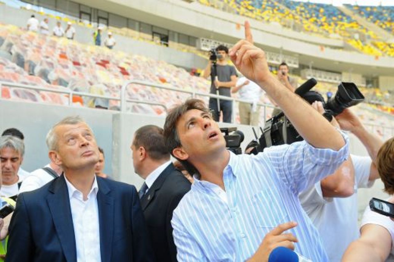 FOTO / Premierul Boc si Oprescu au fost pe