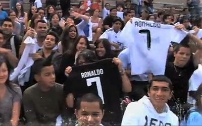 VIDEO: Americanii, INNEBUNITI dupa Real Madrid! Sute de fani ai lui CR7 si Mourinho la antrenament!