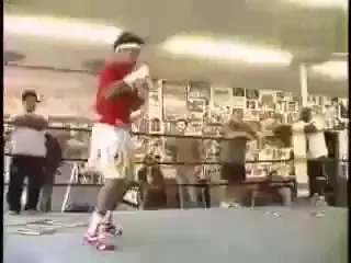 Pacquiao este un ZEU! Nici nu ii vezi loviturile! VIDEO INCREDIBIL