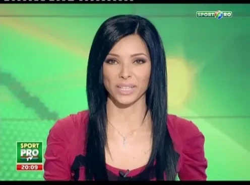 VIDEO Imaginea zilei la Supercupa! Mircea Sandu a venit la stadion cu ..fermoarul de la pantaloni desfacut! :)