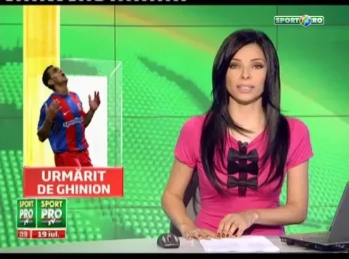 Banel a izbucnit in plans dupa ce-a fost intors de pe aeroport: Sunt blestemat! Reactia emotionanta dupa al 3-lea transfer ratat intr-o luna: