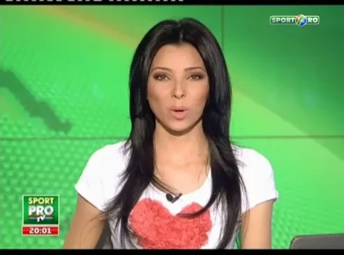 VIDEO: Jignire NATIONALA! Campioanele europene s-au trezit cu fostul imn al Romaniei la premiere! Au coborat imediat de pe scena!