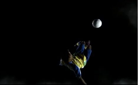 VIDEO: Ce lipici o folosi Neymar de ii ies schemele astea? :)