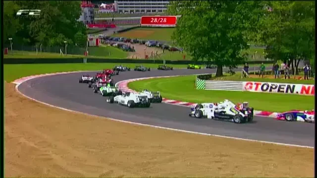 Ghinion incredibil pentru Mihai Marinescu in etapa 9 de Formula 2! Vezi aici ce a patit romanul la Brands Hatch