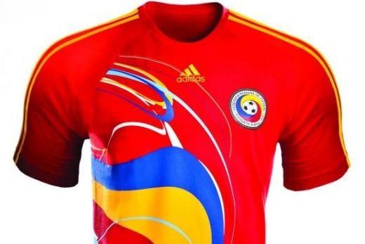 FOTO: Asa arata tricoul suporterului pentru Romania - Argentina! Vezi cat costa:
