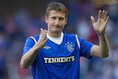 FOTO / Goian a fost prezentat pe legendarul IBROX Park! Toti fanii se roaga de el sa joace! Vezi cand va debuta!_3