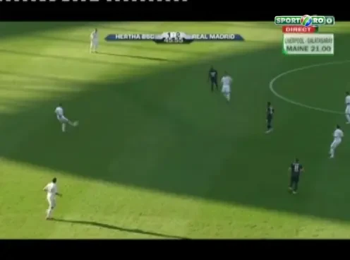 Hertha 1-3 Real Madrid! GOL Benzema