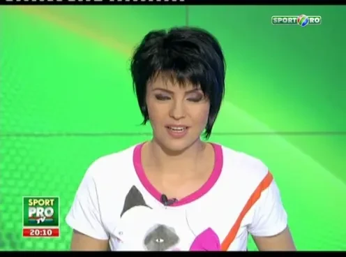 Numaratoarea inversa pentru JO 2012 a inceput in... FERENTARI! Ambasadorul Marii Britanii a cazut la fotbal :)