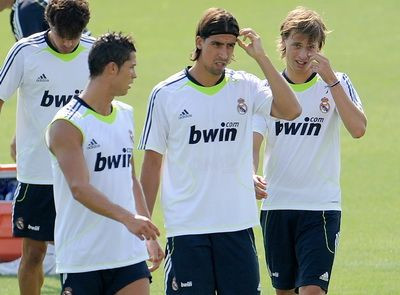 Mourinho a mai scapat de un jucator! Ce fotbalist pe care nu-l mai vroia a plecat la Valencia: