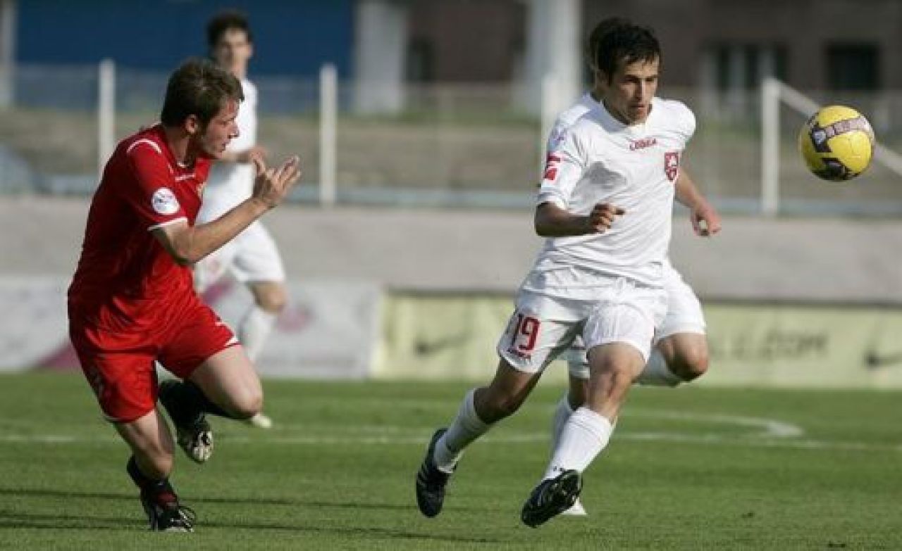 Ultimul SUPERTRANSFER de 2 mil ia tricoul lui Hagi la Steaua! A anuntat pe Facebook:
