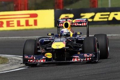 Button obtine a doua victorie a sezonului! Vettel termina doar pe 2 cursa de la Hungaroring! Masina lui Heidfeld a EXPLODAT!
