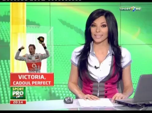 VIDEO: Dacia si-a facut DEBUTUL in Formula 1! Cum a fost salvat Heidfeld cu Dacia dupa ce i-a explodat masina!