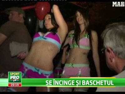 Toti barbatii vor sa vada jocul asta! CEA MAI FRUMOASA fata a baschetului: