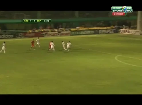 1-2, min 97: Lacha marcheaza din pasa lui Krejci, care a umilit 3 fundasi spanioli