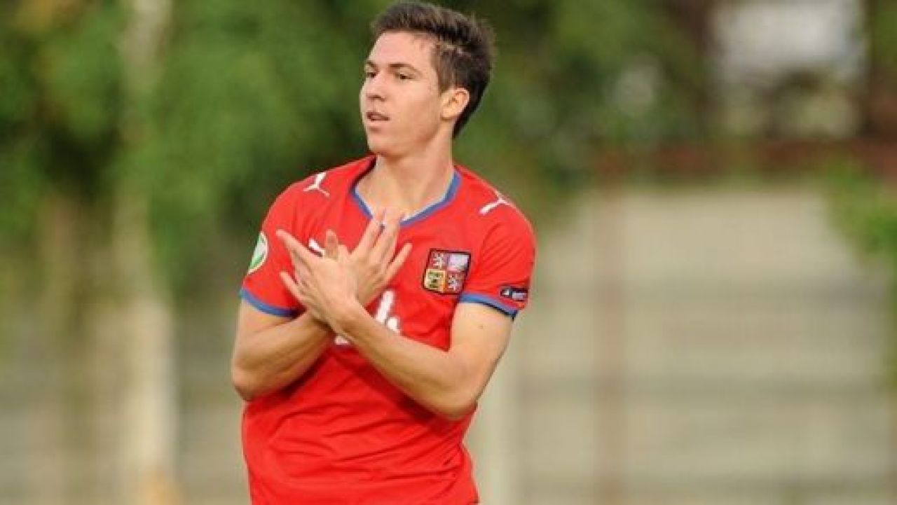 Un singur roman are loc printre super pustii de la Real si Barca: Vezi cel mai bun 11 de la Euro U19 numit de UEFA_6
