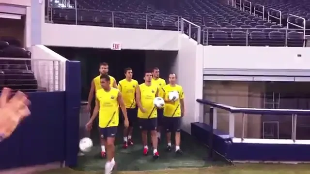 Barca s-a antrenat pe Cowboys Stadium! REACTIA incredibila a jucatorilor cand au vazut arena de 110.000 de euro: