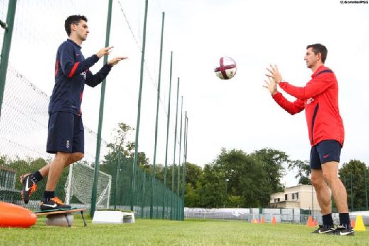 VIDEO El e omul de 42 de mil care trebuie sa aduca Liga la Paris! Pastore e COMOARA miliardarilor de la PSG! Cum l-au primit fanii:_6