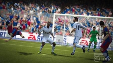 MEGA-ANUNT despre FIFA 13! Cum vor fi transformati gamerii in Cristiano Ronaldo si Messi in propriile sufragerii! VIDEO